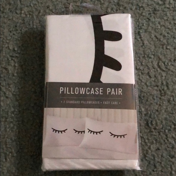 LAST ONE! 2 Eyelash closed eye white pillow cases - Picture 2 of 4